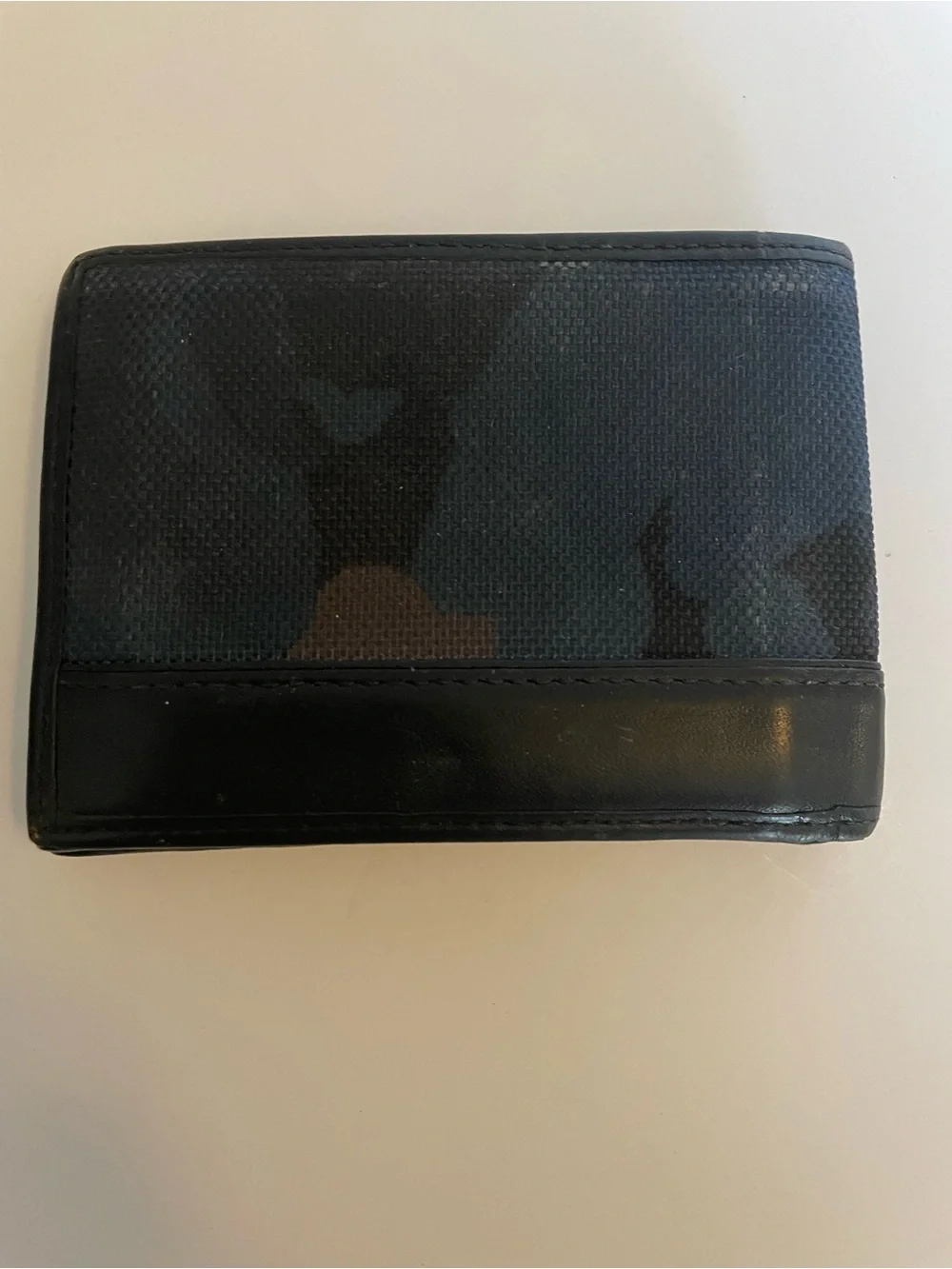 Tumi Blue Camo Ballistic Nylon & Leather Bi-Fold Wallet – Pre-Owned